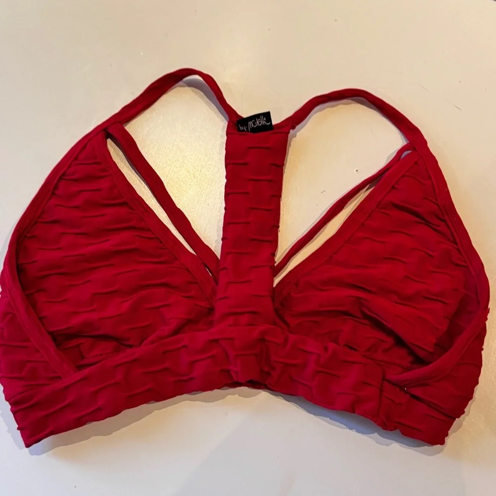 Red Strappy Racerback Bra - Picture 7 of 11